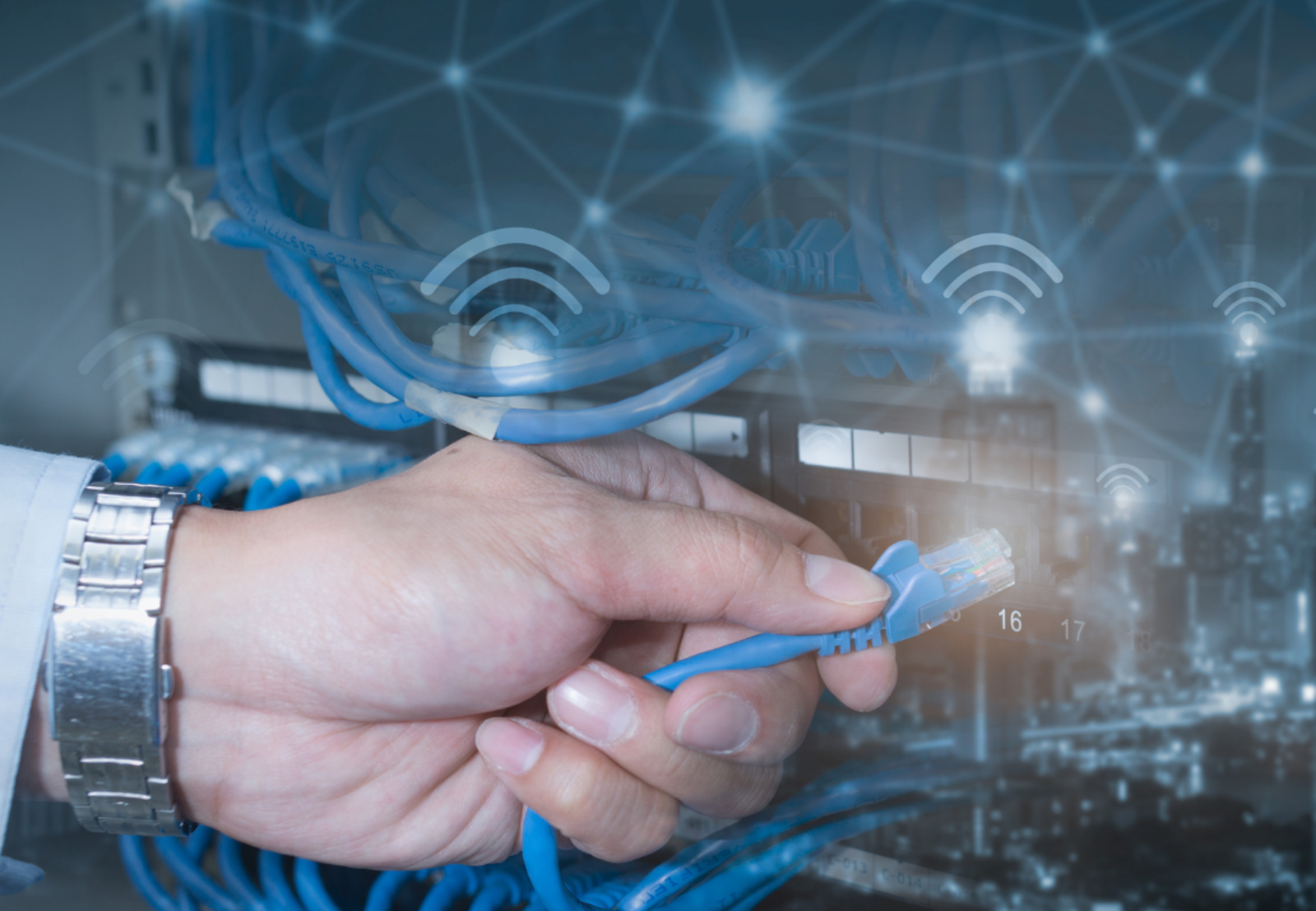 Wired-vs.-Wireless-–-Which-is-Best-for-Your-Home-Network